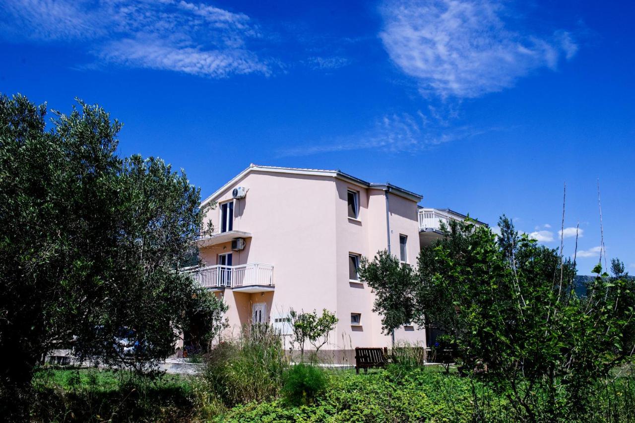 Apartman Sunny Vacay Kaštela Exterior foto
